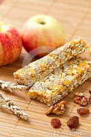 Barras de granola y manzana